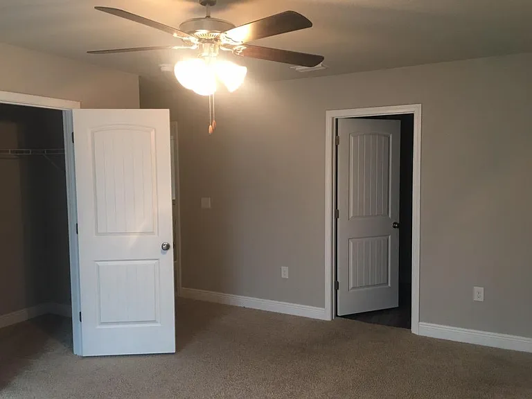 5824 Callaway Cir — Photo 11