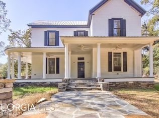 192 Poplar St, Mansfield, GA