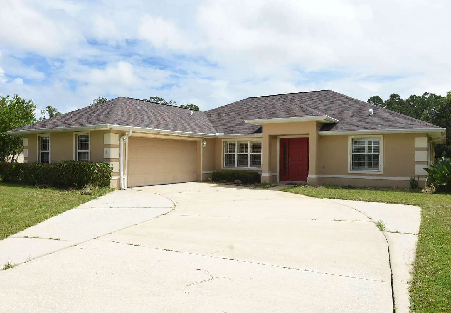 3 bed, 2.0 bath, 1680 sqft, $2,100 — Photo 1