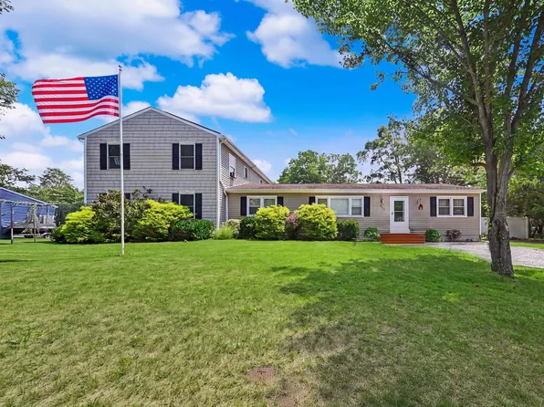703 David Ln, Egg Harbor Township, NJ 08234