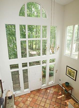 2-Story Foyer