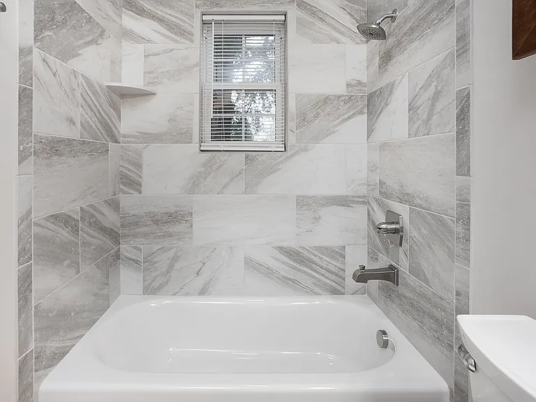 Elon Place — Photo 12