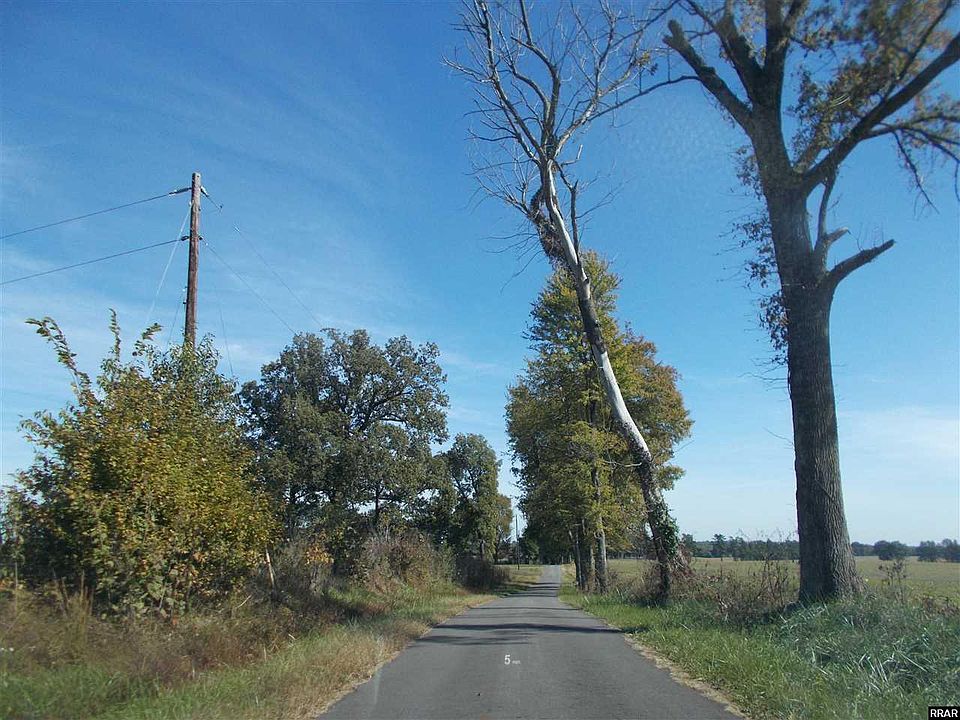 2nd image of 895 Satterfield Rd