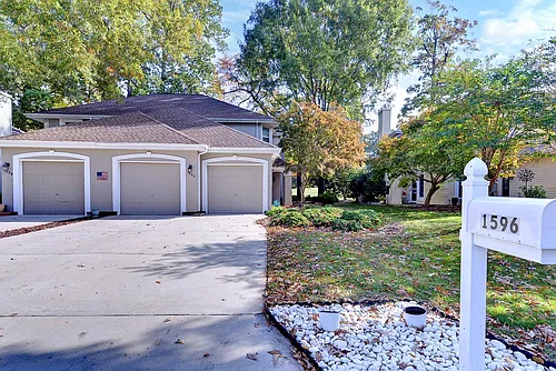 1596 Willow Cv Photo 1