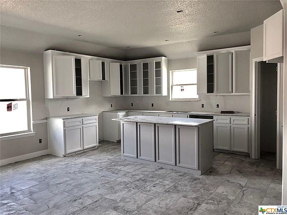 3rd image of 113 Pamela Dr