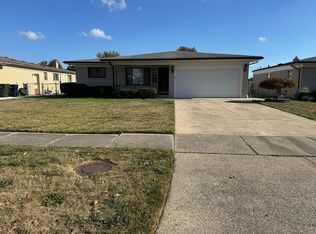 34528 Hawke Dr, Sterling Heights, MI 48310