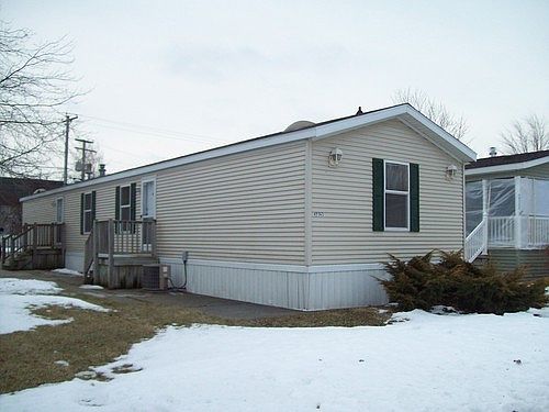 1st image of 49360 Au Lac Dr E