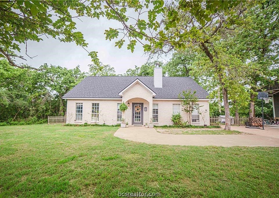 1st image of 6 Tonkawa Dr