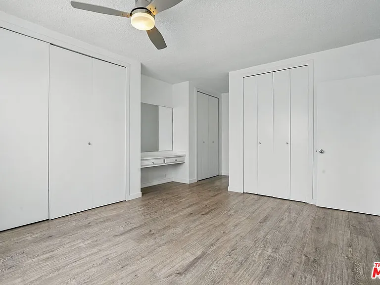 930 3rd St #303 — Photo 21