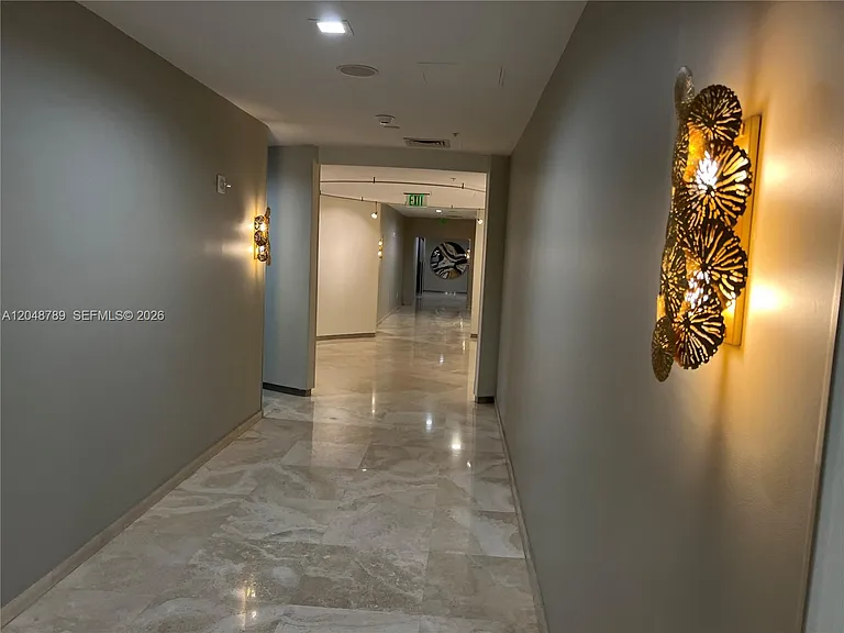 10275 Collins Ave #112 — Photo 35