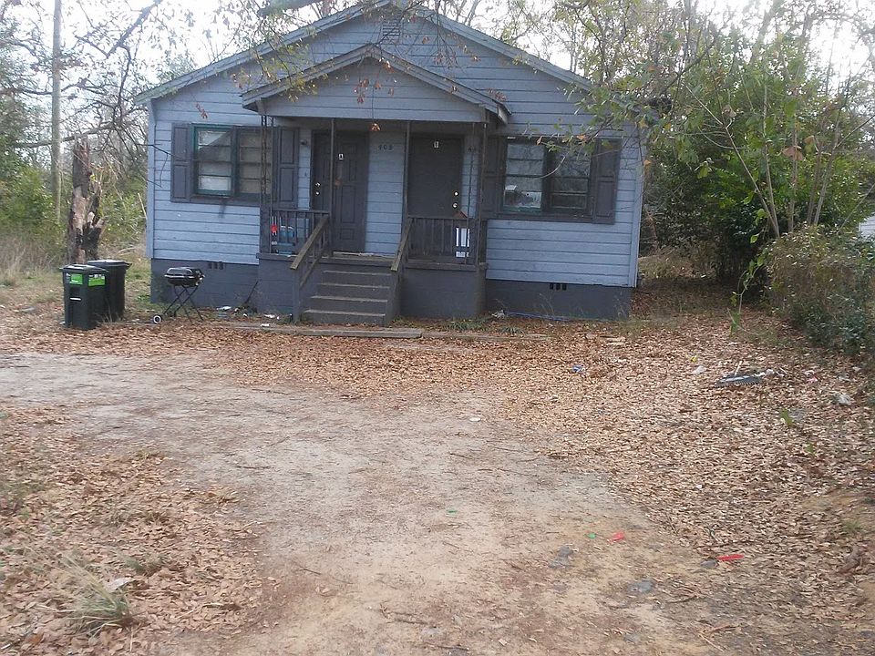 Duplex.    Rent.   $890.00