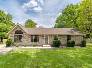 2135 Cherry Cir, Georgetown, IN 47122