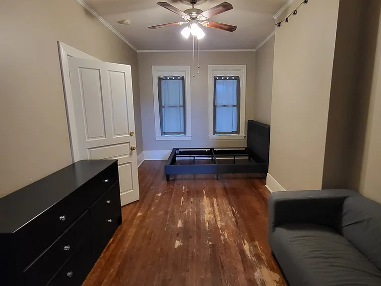 249 E New St #1 — Photo 13