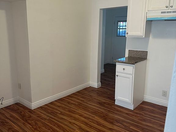 5th image of 11406-11408 Berendo Ave
