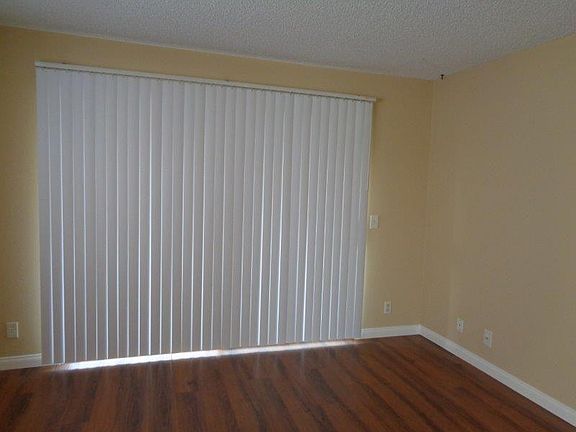 2nd image of 430 Gaviota Ave APT 304