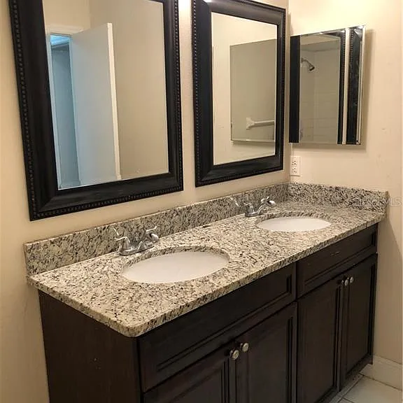 3211 Brewster Dr — Photo 3