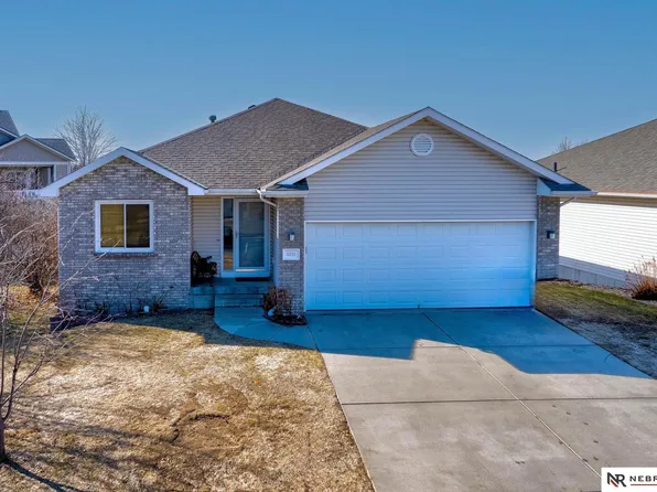 5231 Ranchview Ct, Lincoln, NE 68516
