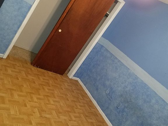 room 1 closet space