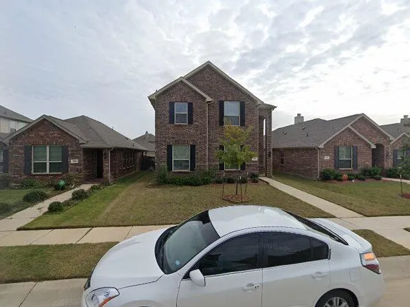 613 Wounded Knee Dr, Crossroads, TX 76227