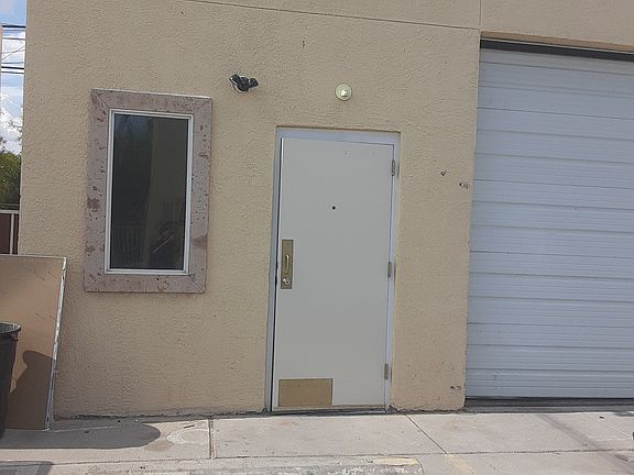 2nd image of 3501 Durazno Ave #G