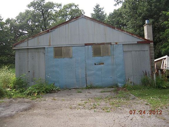 4th image of 8917 W 142nd Pl