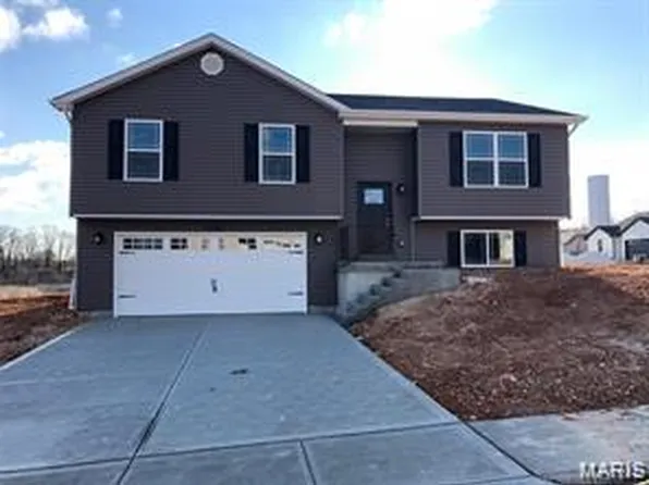 1164 Marathon Dr, Foristell, MO 63348