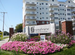 527 Pawtucket Blvd UNIT 502, Lowell, MA 01854