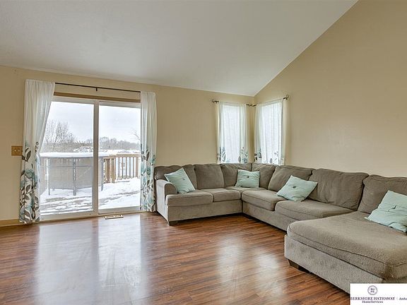 5th image of 3408 Wilhelminia Dr