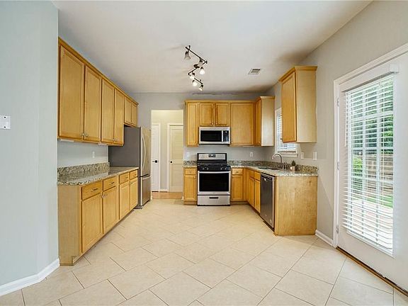 5th image of 510 Kingsport Dr