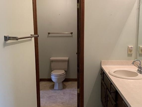 5th image of 110 Pebble Dr #110