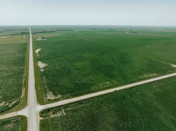 28499 Pawnee Rd, Valley, NE 68064