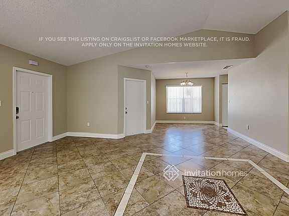 3rd image of 10711 SW 167th St