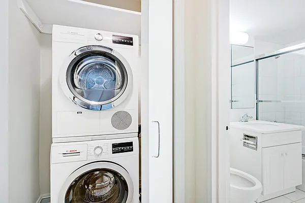 Rented by Anchor Associates | media 17