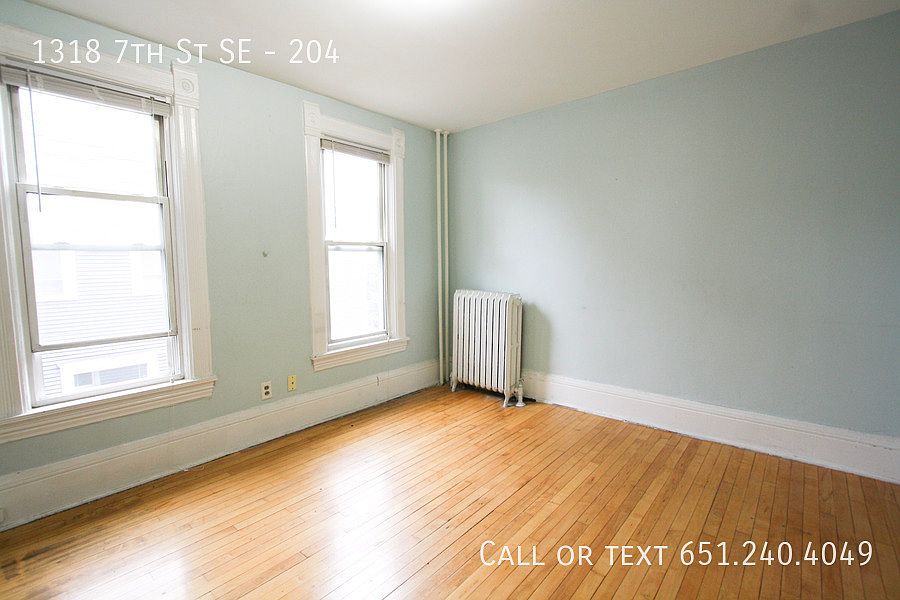 1st image of 1318 7th St SE #204