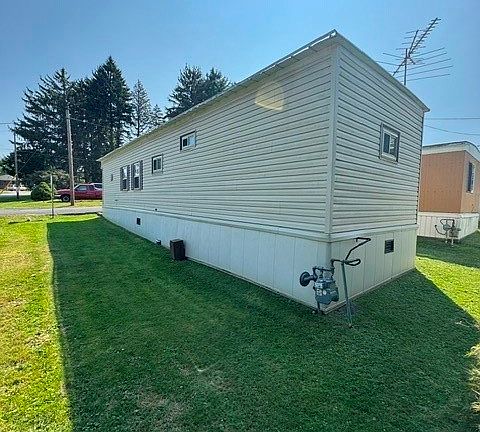 4th image of 6 Hyland Dr #6