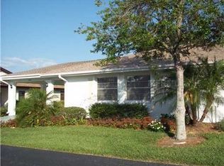 2050 Heathfield Cir, Sun City Center, FL 33573