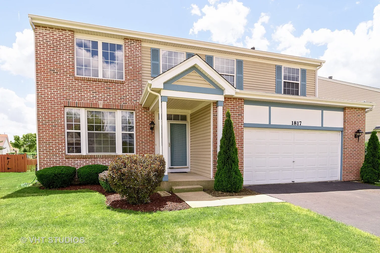 1817 Avalon Dr photo 1