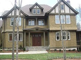 26 Fairsted Dr, Asheville, NC 28803