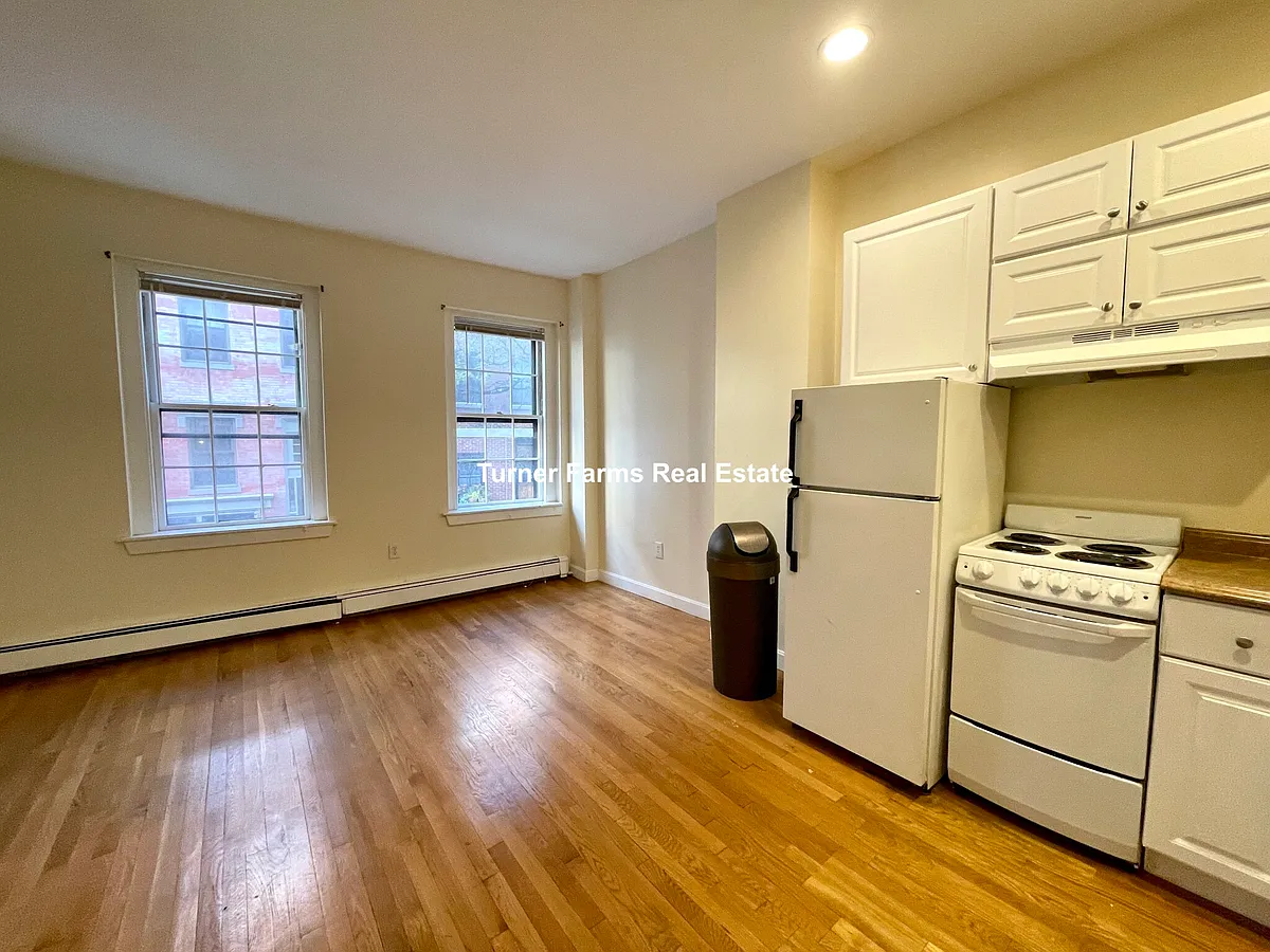 Building Photo - 28 Phillips St #1F