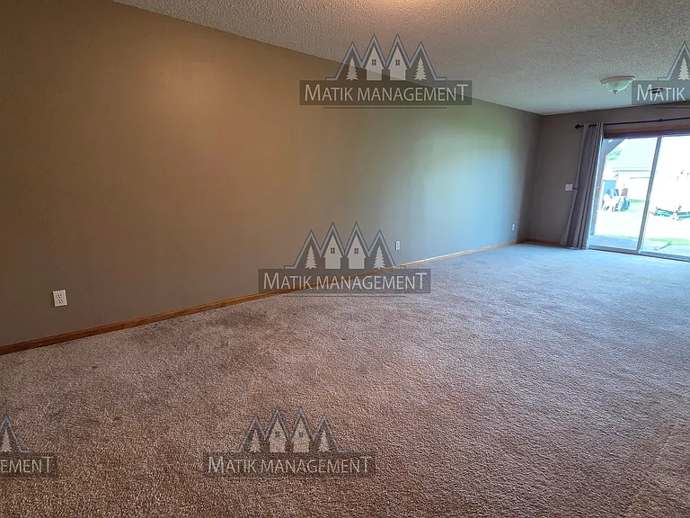 718 10th St SW — Photo 32