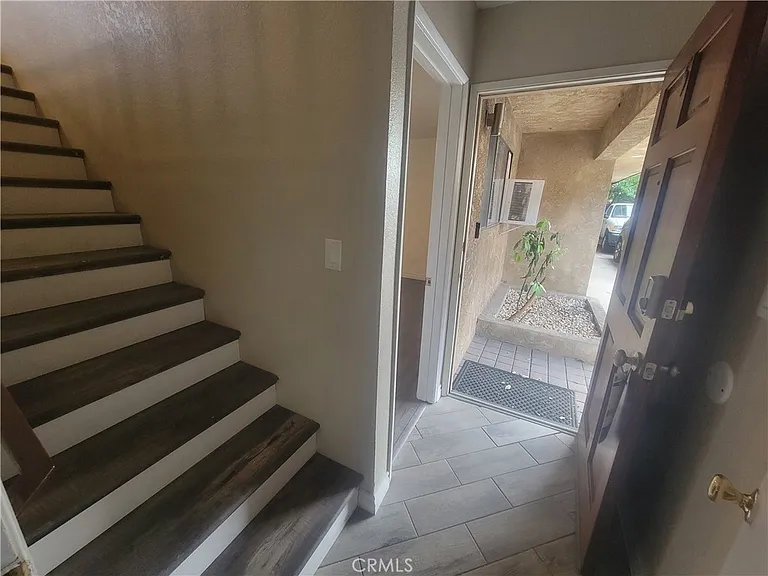 15005 Indiana Ave — Photo 14