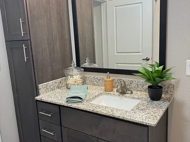 Legacy Lockhart Senior Apartments — Photo 45