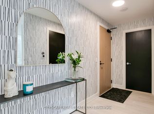 15 Mercer St #708, Toronto, ON M5V 0T8