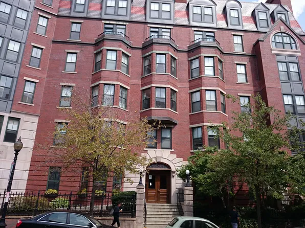 75 Clarendon St APT 406, Boston, MA 02116