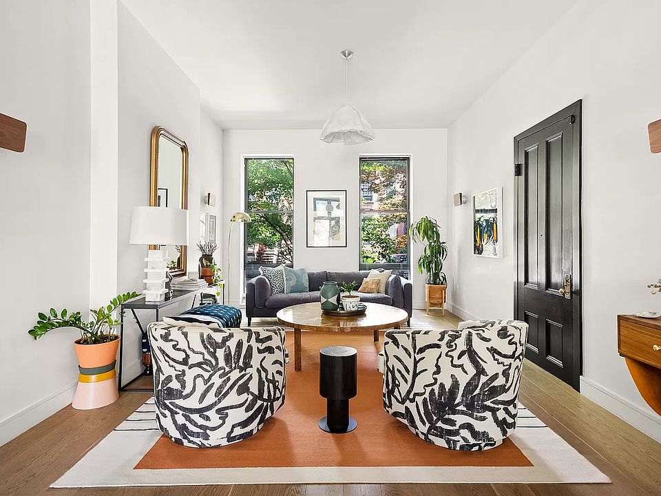 1st image of 230 Bergen St #Townhouse M