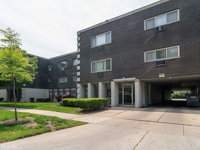 1st image of 914 N Austin Blvd APT B1