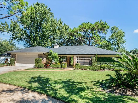 2nd image of 1365 Sawgrass Ct