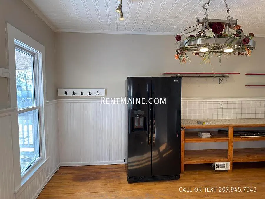 2 bed, $1,600 — Photo 3