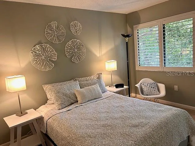 1 bed, 1.0 bath, 829 sqft, $2,000 — Photo 2