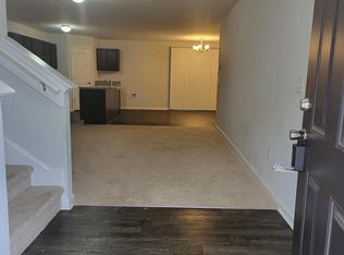 7123 Woodmark Dr, Fayetteville, NC 28314